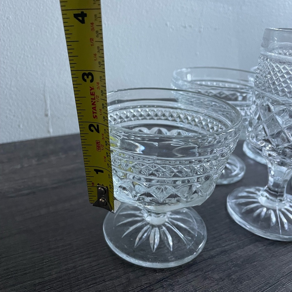 Vintage Elegant Clear Glass Goblet Set - Picture 13 of 16